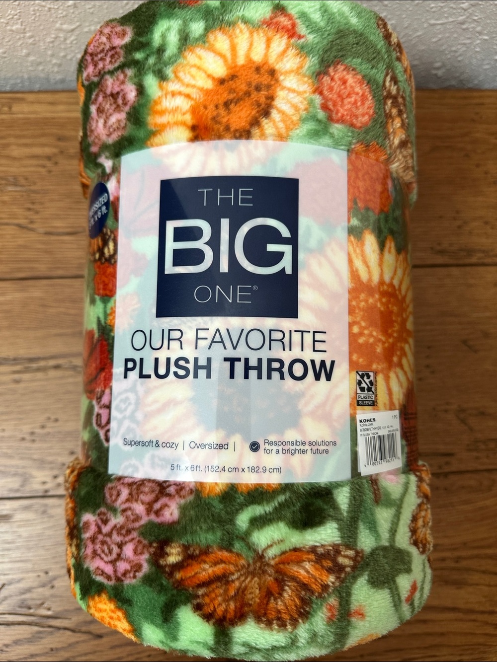 The Big One Floral Plush Throw Blanket - Sunflower & Butterfly - Green & Orange